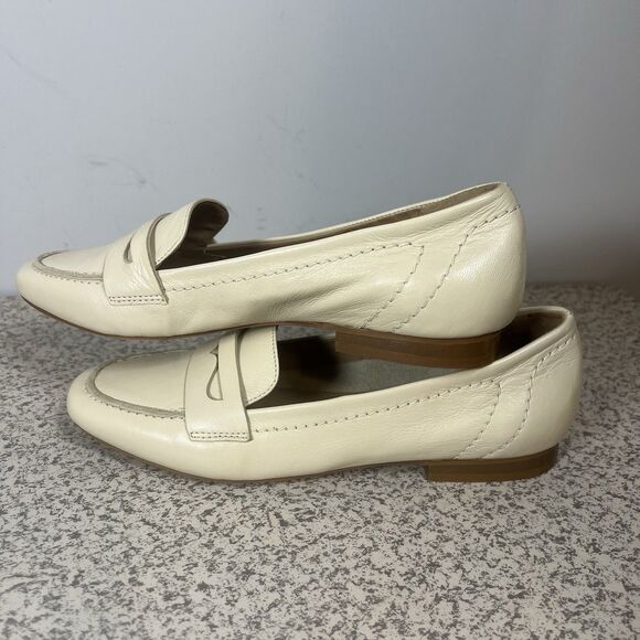 Coach And Four Dana Loafers Cream Leather Upper Slip-On Style Size 8 Italian - Picture 7 of 10